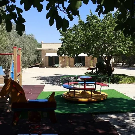 مزرعة للإقامة Domus Mea Salento *
